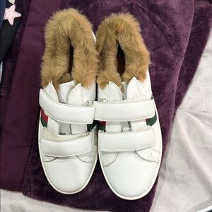 Gucci Kids White and Brown Slippers